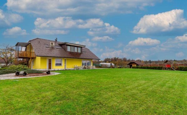 Pool Villa Ana Residence