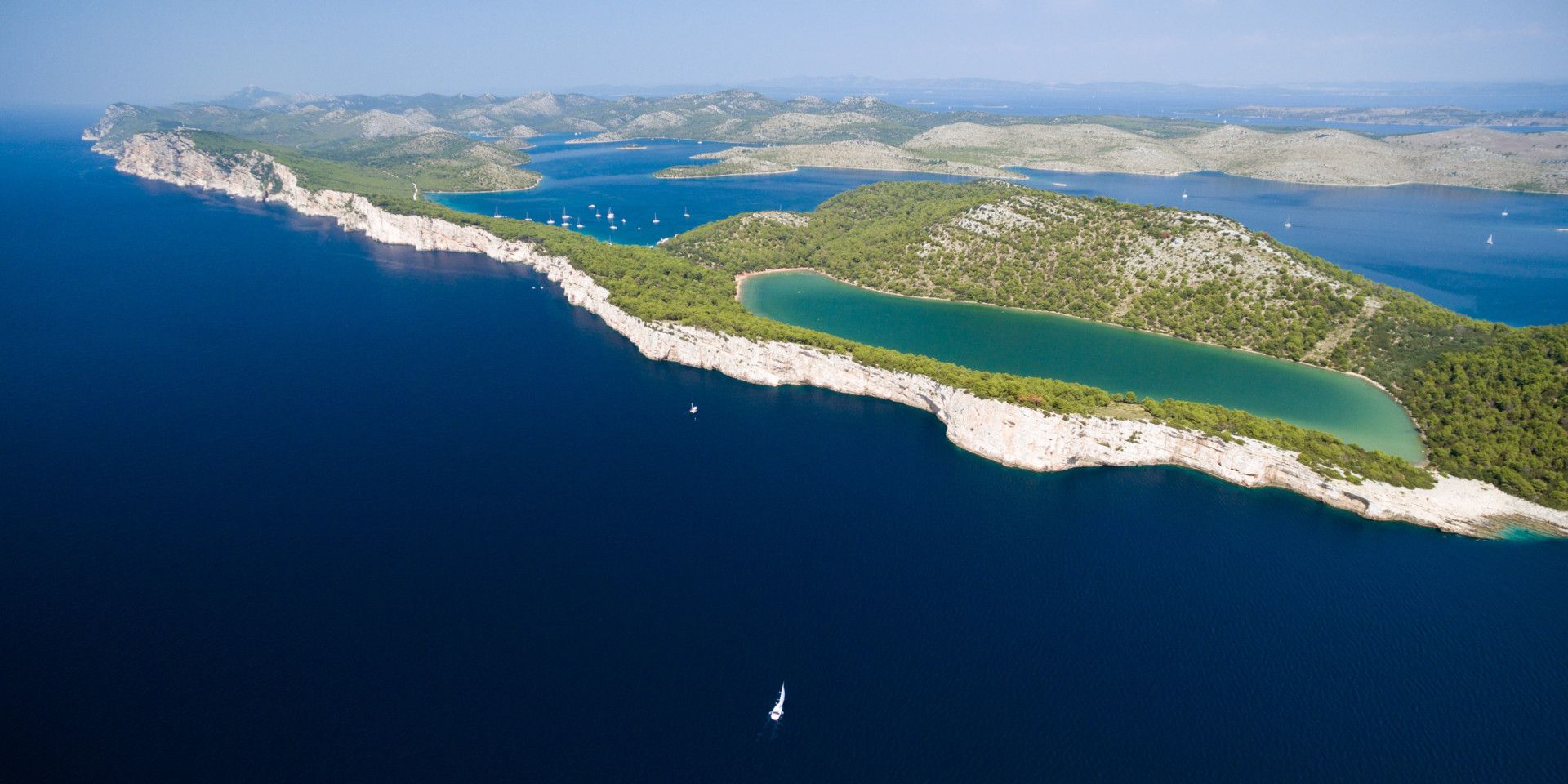 Zadarska županija - Odkrijte nepozabno lepoto in bogato dediščino, raziščite očarljivo obalo, otoke in narodne parke