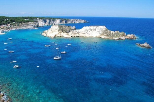 Turistični Vodniki za Hrvaško in Italijo: Odkrijte Skrite Dragulje